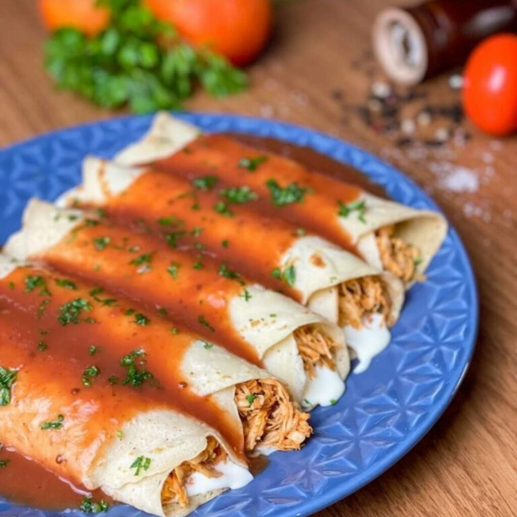 Panqueca de frango com requeijão